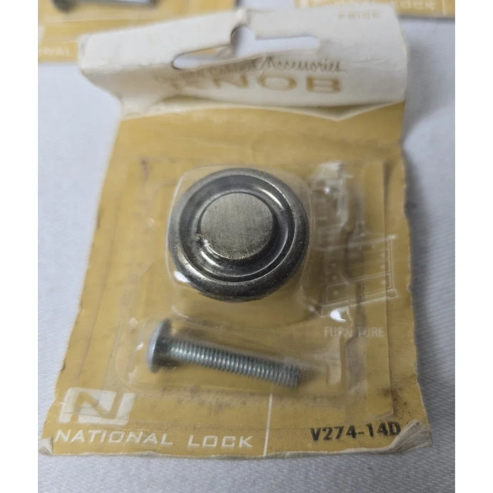 10 National Lock‎ Co Brass Knob Drawer Pulls- 1  In Y274-14D